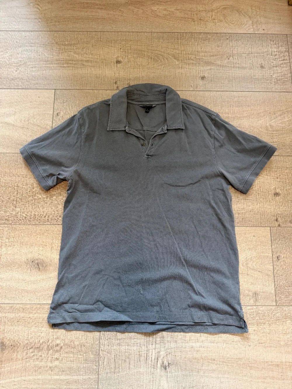 Banana Republic Faded Charcoal Gray Polo Shirt Short Sleeve Men's Size Large